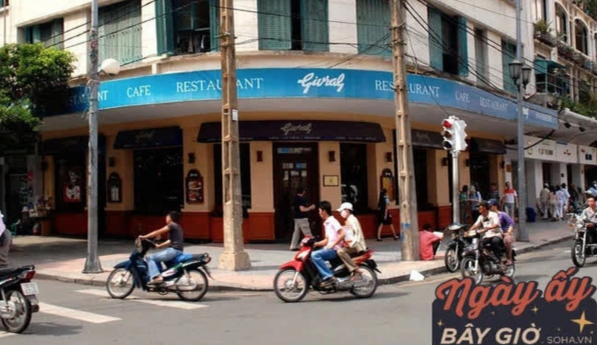 Tiệm Cafe Givral Góc đường Tự Do