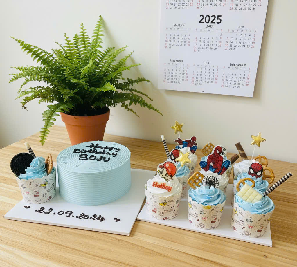 Banhkemvacupcakespiderman1